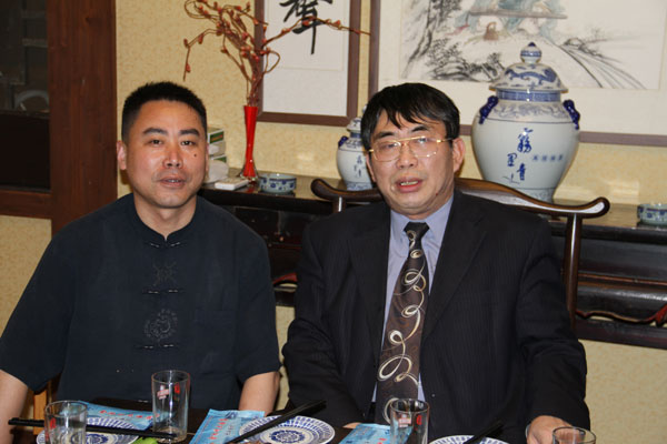 “棋圣”聂卫平莅临池州天方茶苑，畅谈茶道和棋道