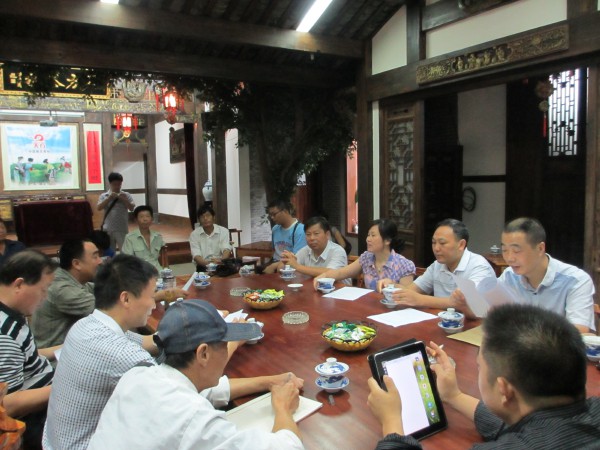 市农委组织西山焦枣产销专业合作社到天方走访调研