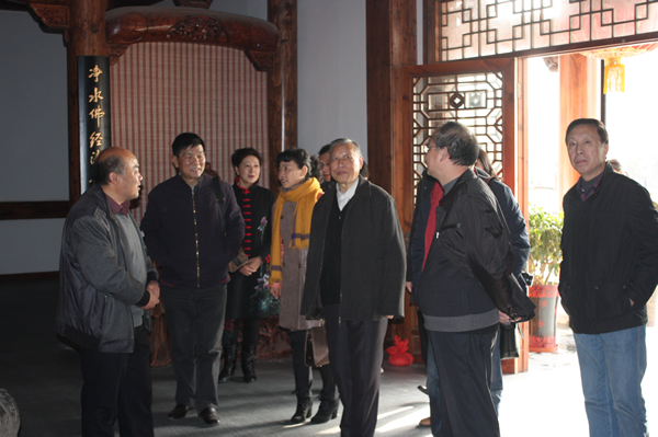 省政府参事赴秋浦书院考察调研文化产业